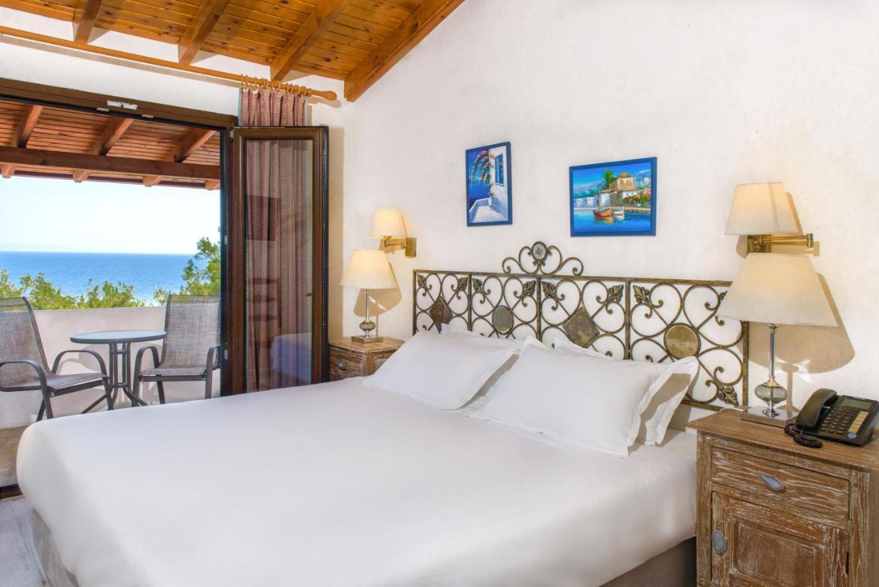 Leandros Hotel Неа Рода Екстериор снимка