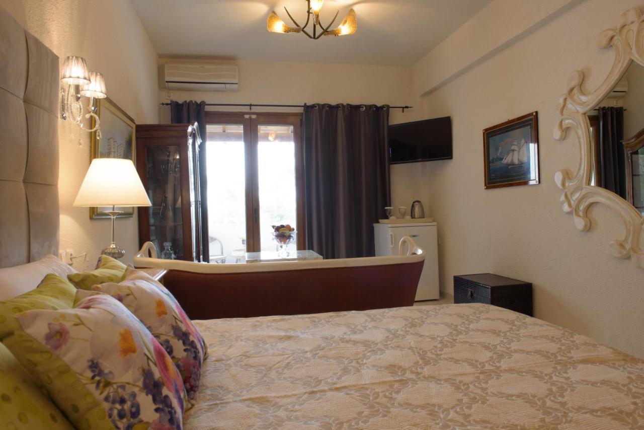 Leandros Hotel Неа Рода Екстериор снимка