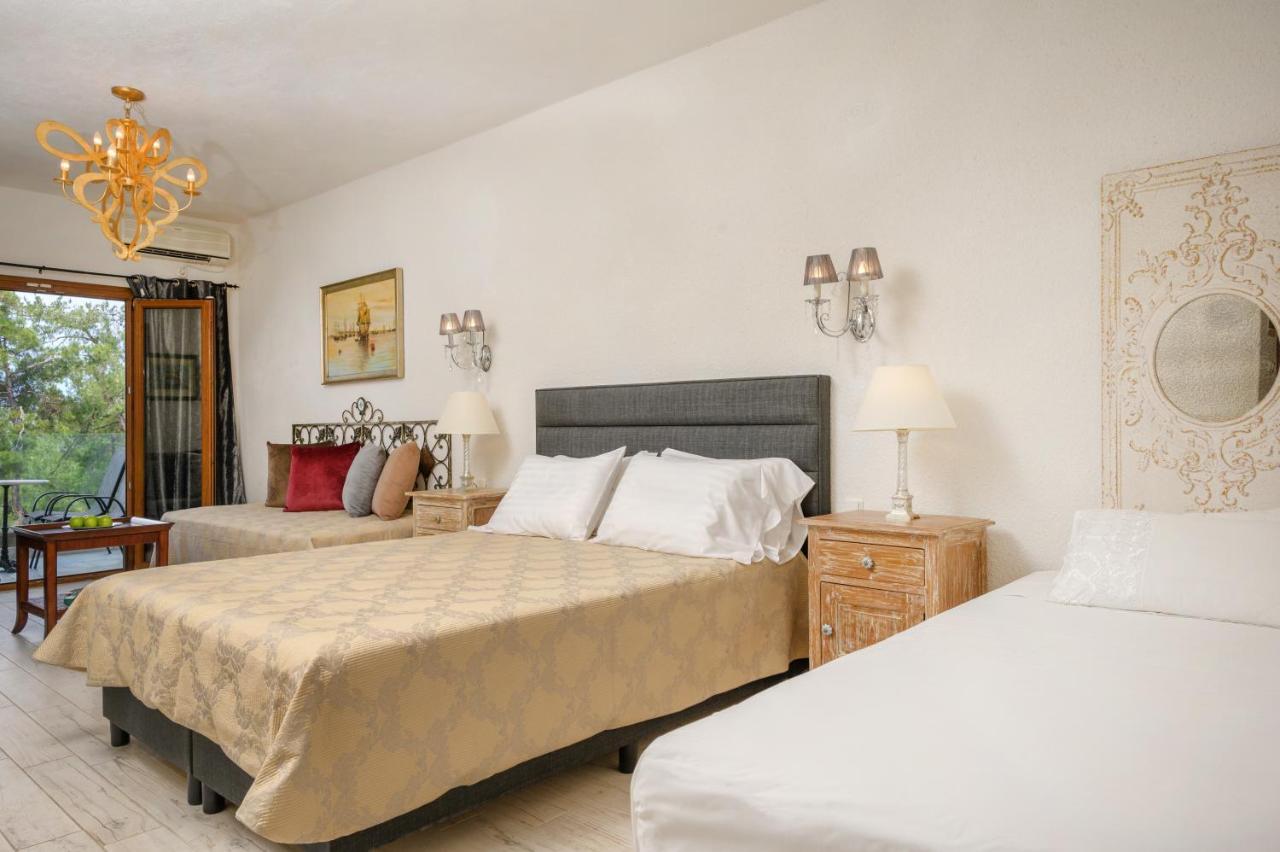 Leandros Hotel Неа Рода Екстериор снимка