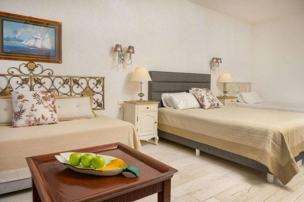 Leandros Hotel Неа Рода Екстериор снимка