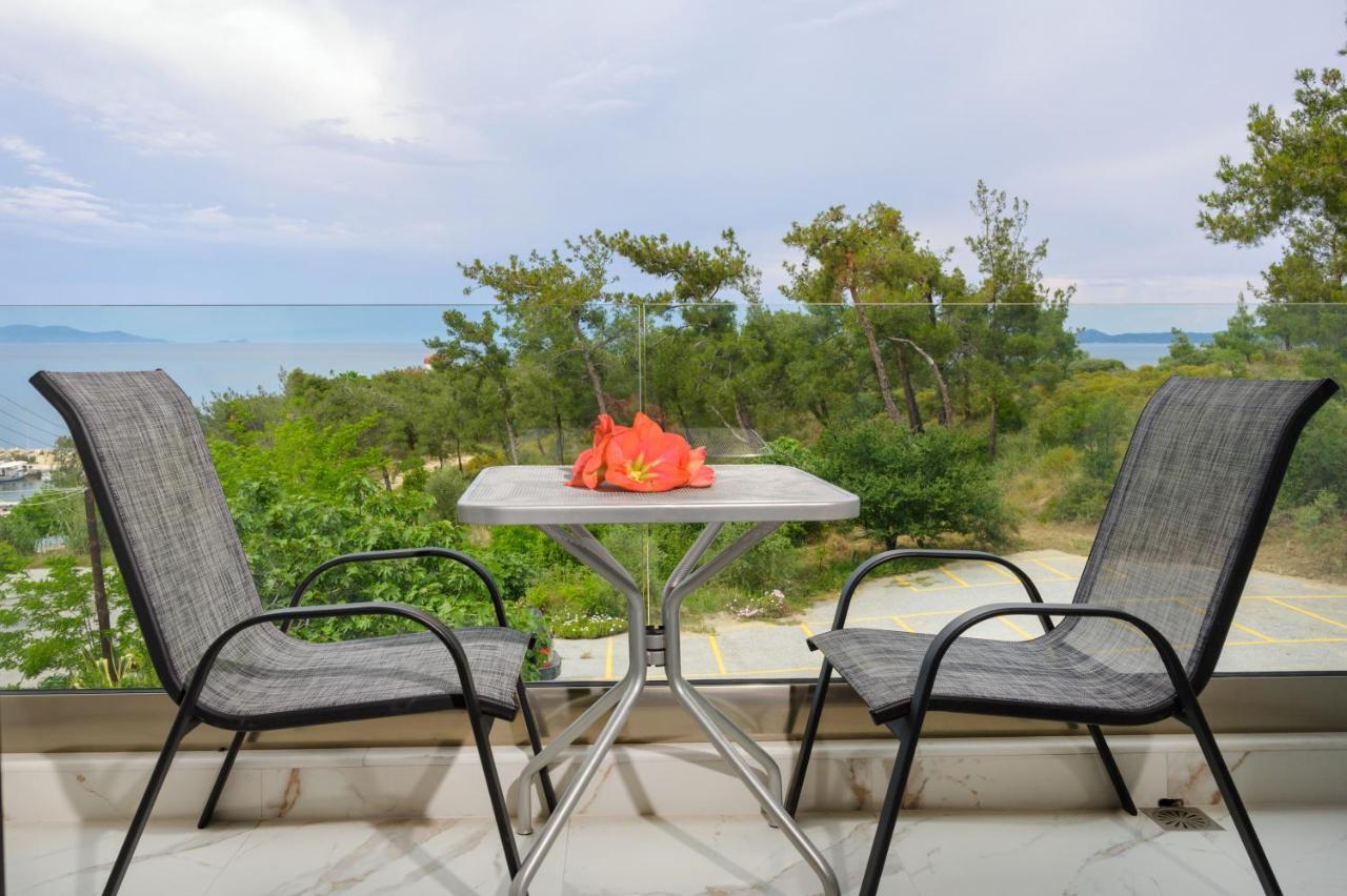 Leandros Hotel Неа Рода Екстериор снимка
