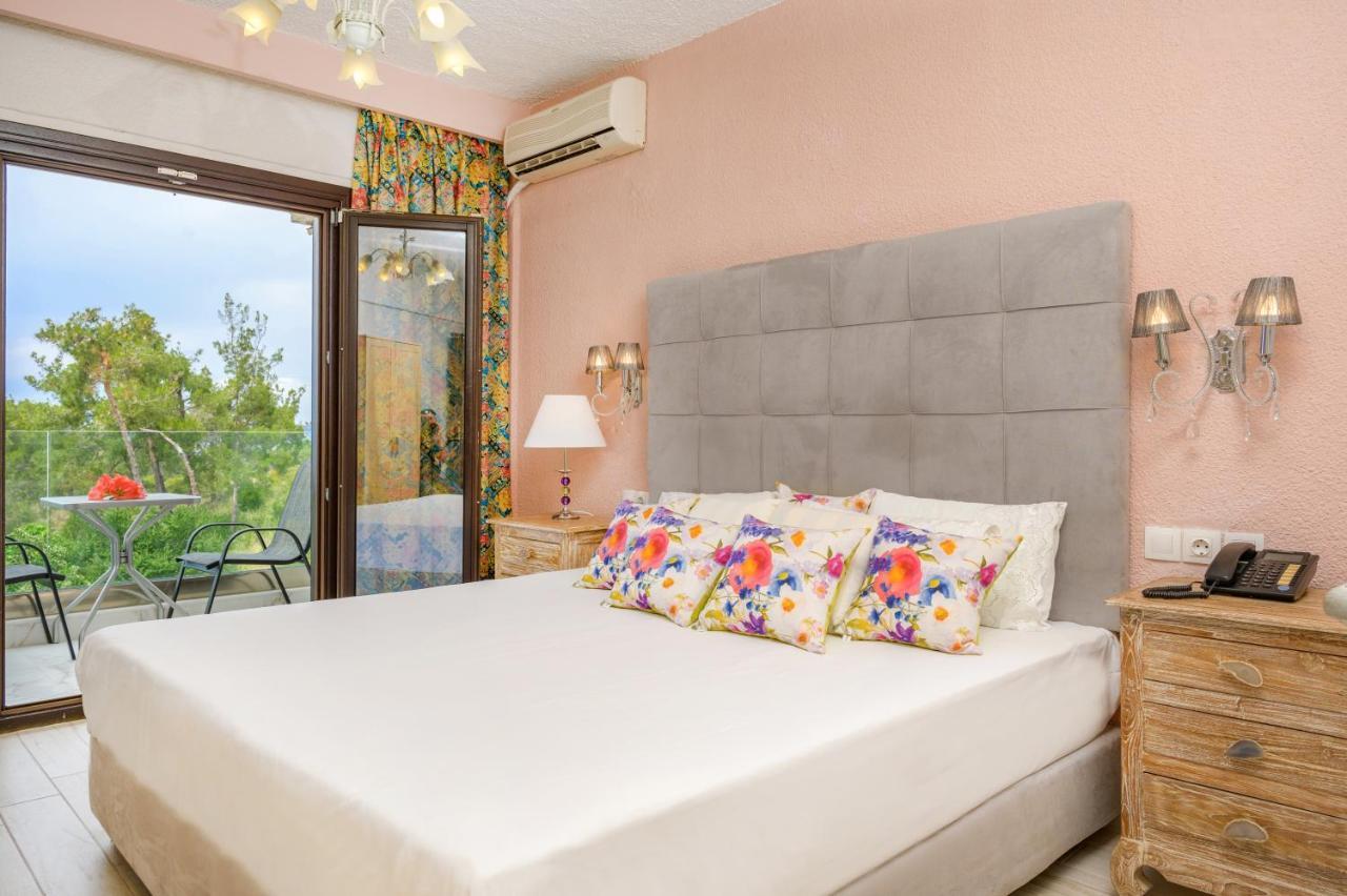 Leandros Hotel Неа Рода Екстериор снимка