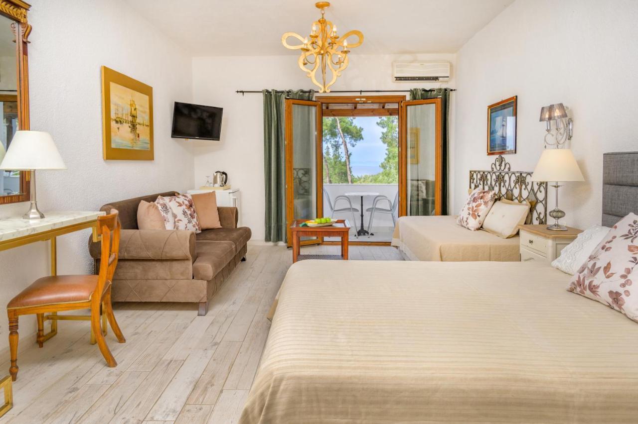 Leandros Hotel Неа Рода Екстериор снимка