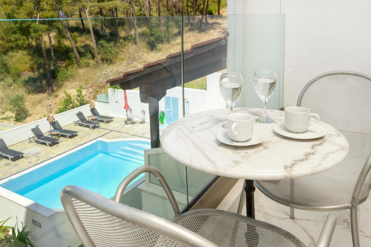 Leandros Hotel Неа Рода Екстериор снимка