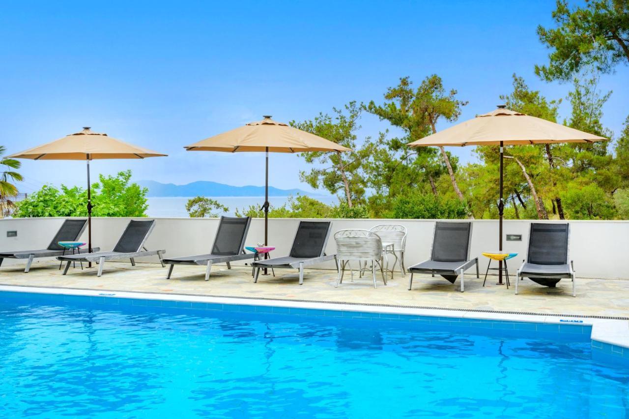 Leandros Hotel Неа Рода Екстериор снимка