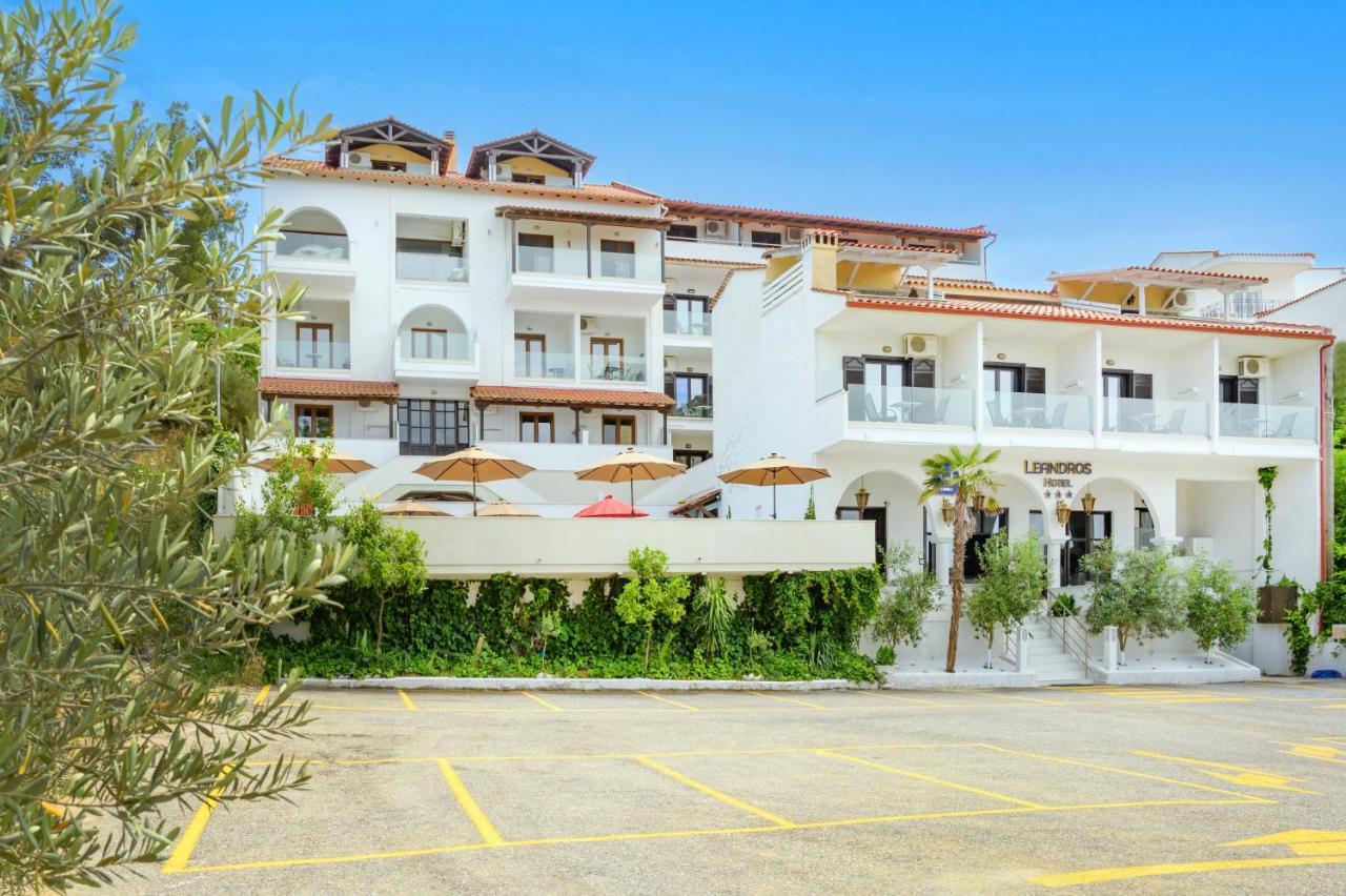 Leandros Hotel Неа Рода Екстериор снимка
